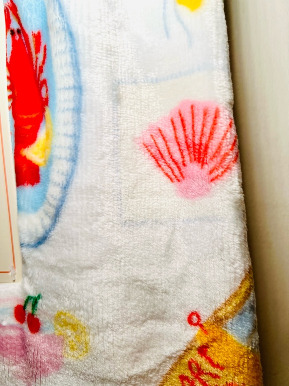 Coastal Summer Plush Throw Blanket Lobster Sardines Tomato Lemons Cocktails Bows - Picture 4 of 14